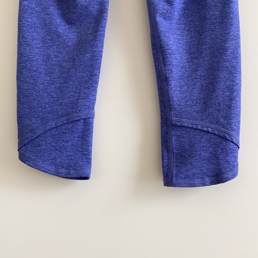 *NWOT* Old Navy Active Go-Dry Capri Leggings - Picture 11 of 14